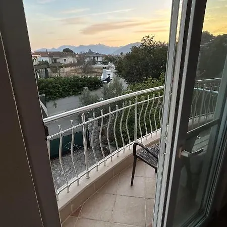 Cozy For A Couple Μαρμαρίς